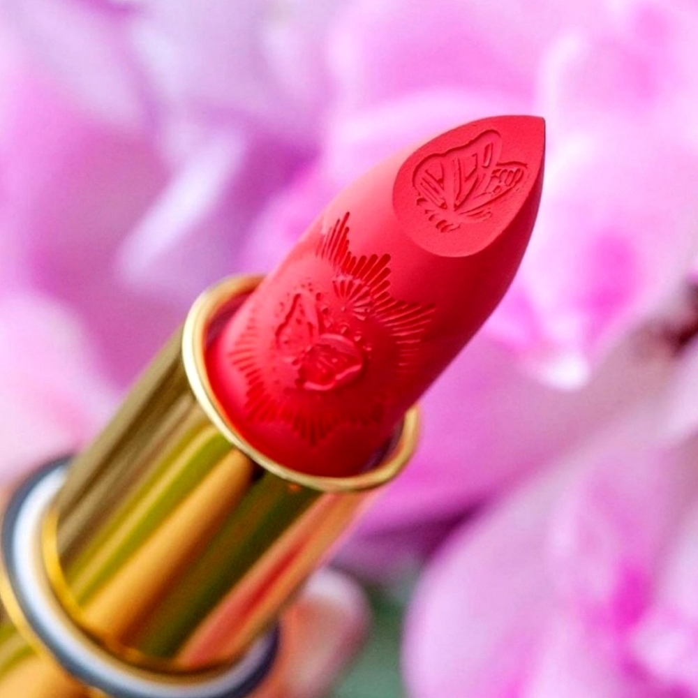 "Besos" Lipstick